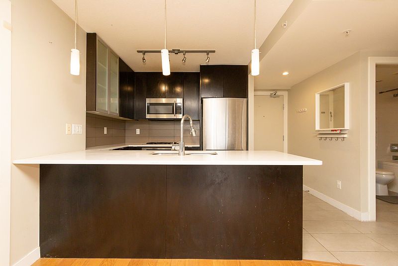 Burnaby Condominimum for rent - 2 Bedrooms — photo 5