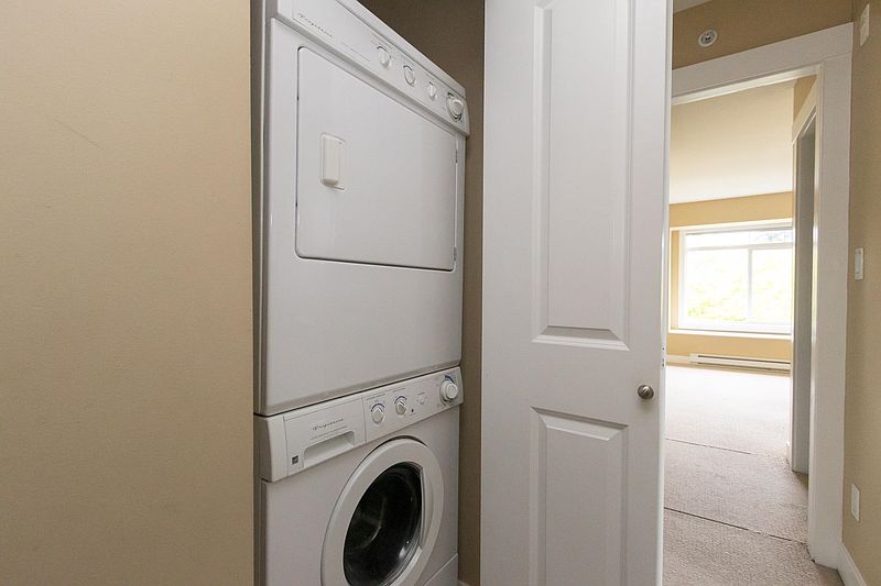 Burnaby Townhouse for rent - 2 Bedrooms — photo 14