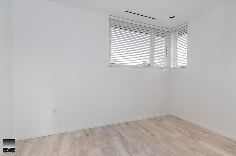 Vancouver House for rent - 2 Bedrooms — photo 12