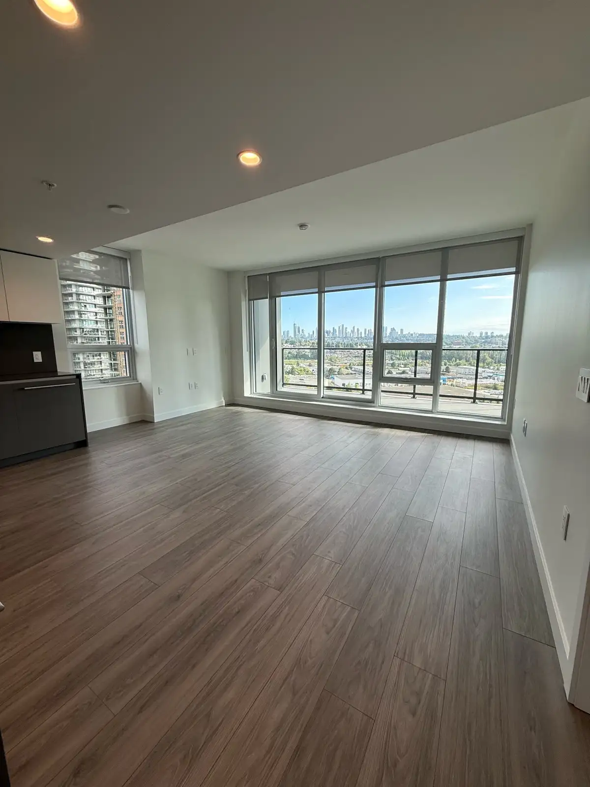 2135 Springer Ave, Burnaby | 3BR/2BA Luxury Condo — photo 4