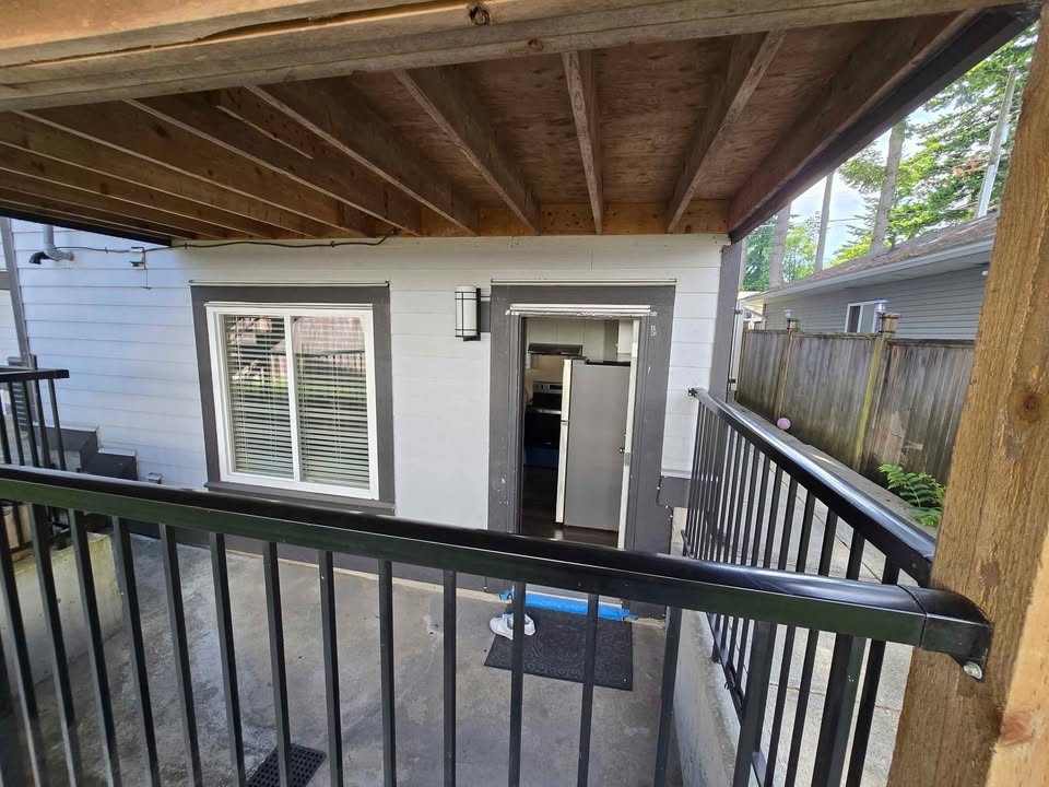 Charming 1-Bedroom Basement Suite in Surrey — photo 8