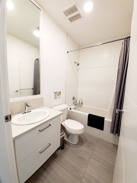 Vancouver Townhouse for rent - 0 Bedrooms — photo 2