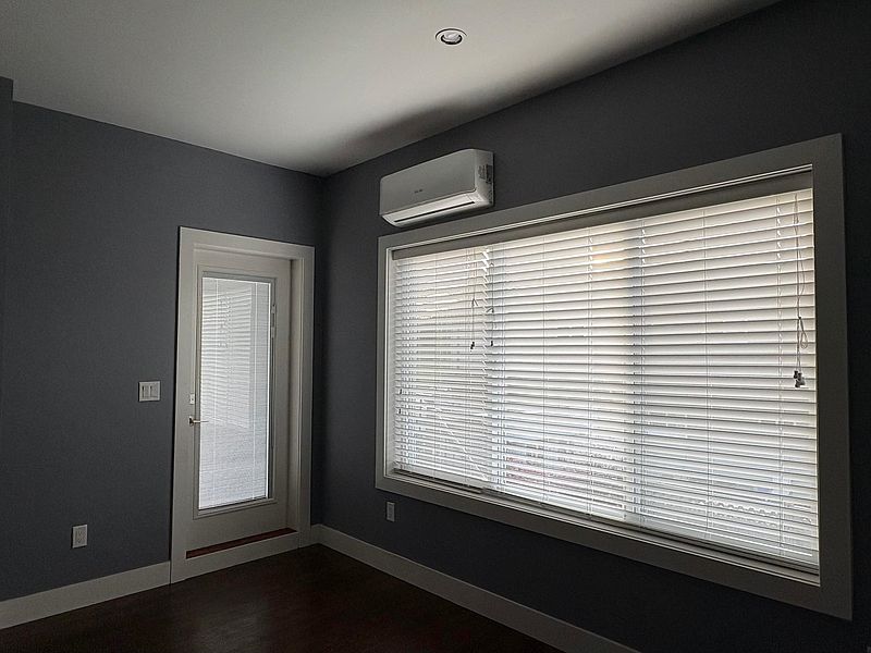 New Westminster House for rent - 2 Bedrooms — photo 3
