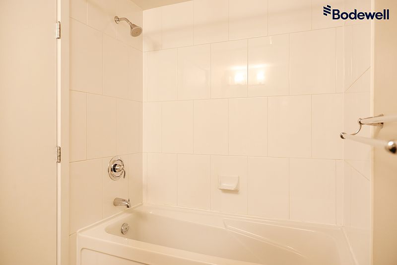 New Westminster Apartment for rent - 2 Bedrooms — photo 19
