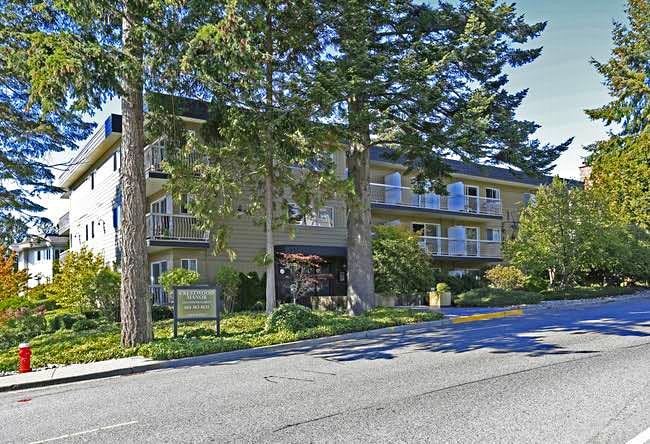 Charming 1 Bed Apartment in White Rock - CA$1650 — photo 2