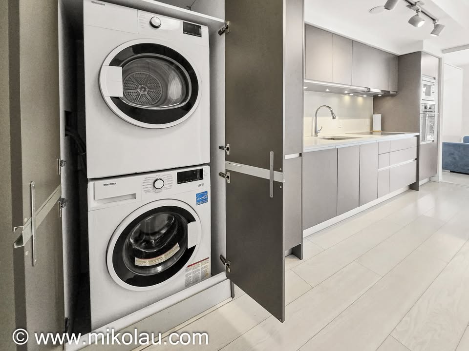 Spacious 2 Bed Apartment in Vancouver for Rent — photo 21