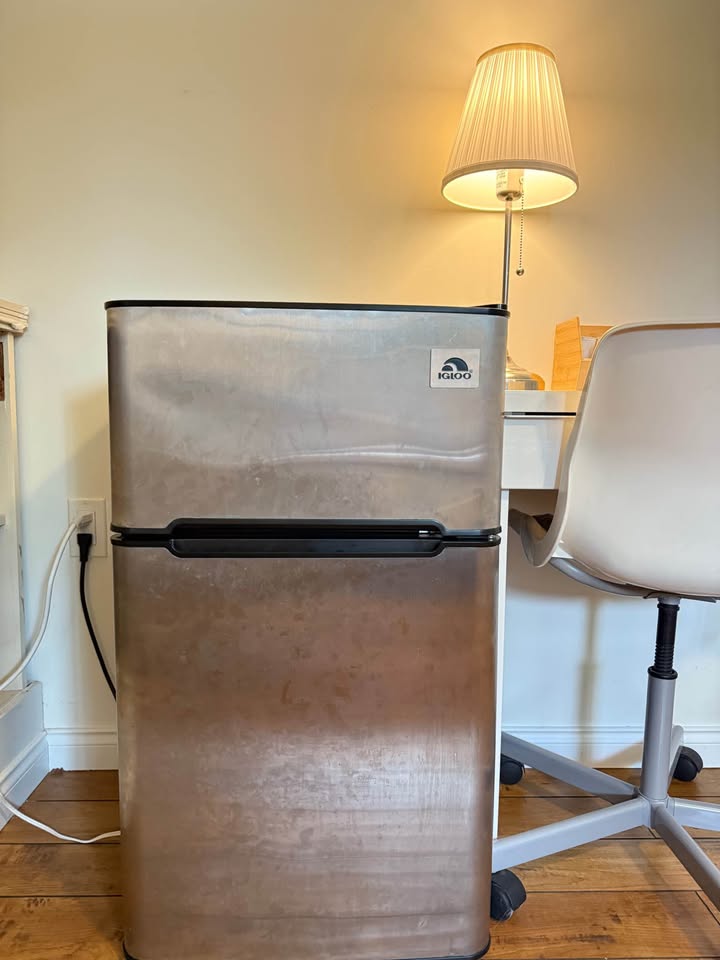 Cozy Private Room for Rent in Vancouver — photo 11
