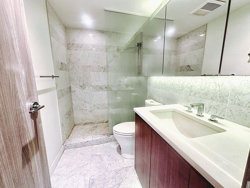 Richmond Townhouse for rent - 2 Bedrooms — photo 35