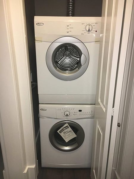 Burnaby House for rent - 1 Bedroom — photo 3