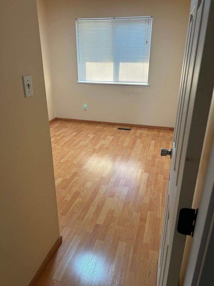 Top Half of 3 Bed House in Surrey - $3000/Month — photo 5