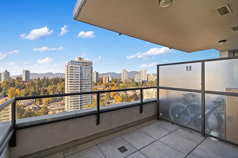 Burnaby Condominimum for rent - 2 Bedrooms — photo 11