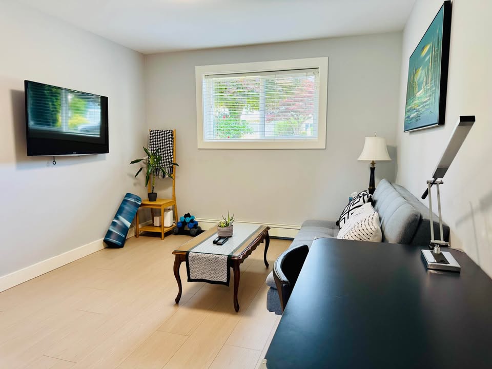 Spacious 2 Bedroom House in Burnaby for Rent — photo 6