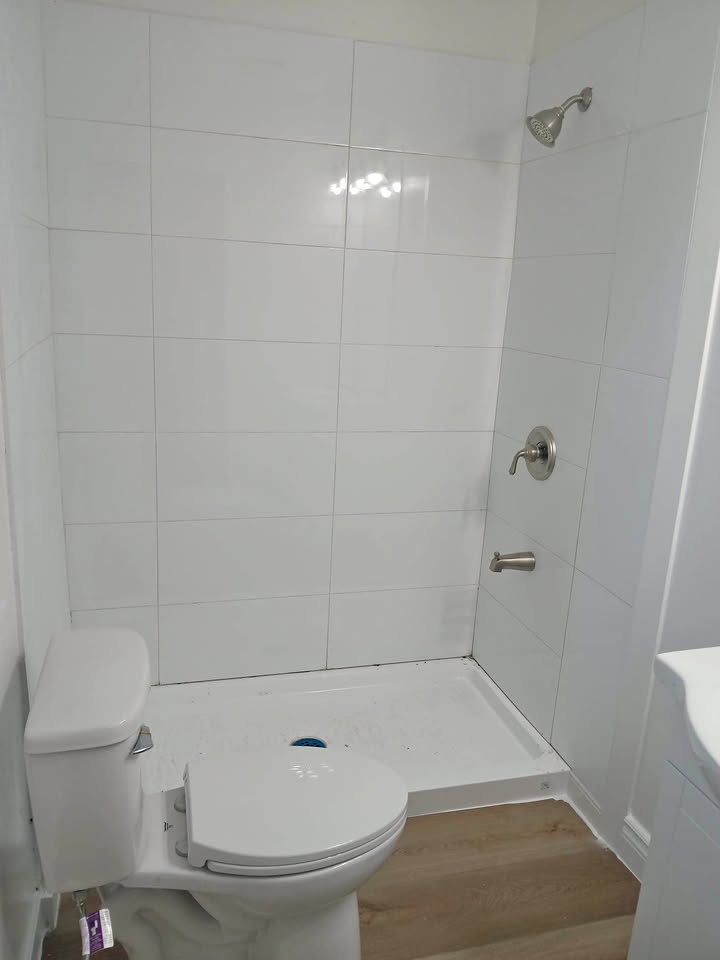 Charming 1 Bed House for Rent in Delta, BC — photo 3
