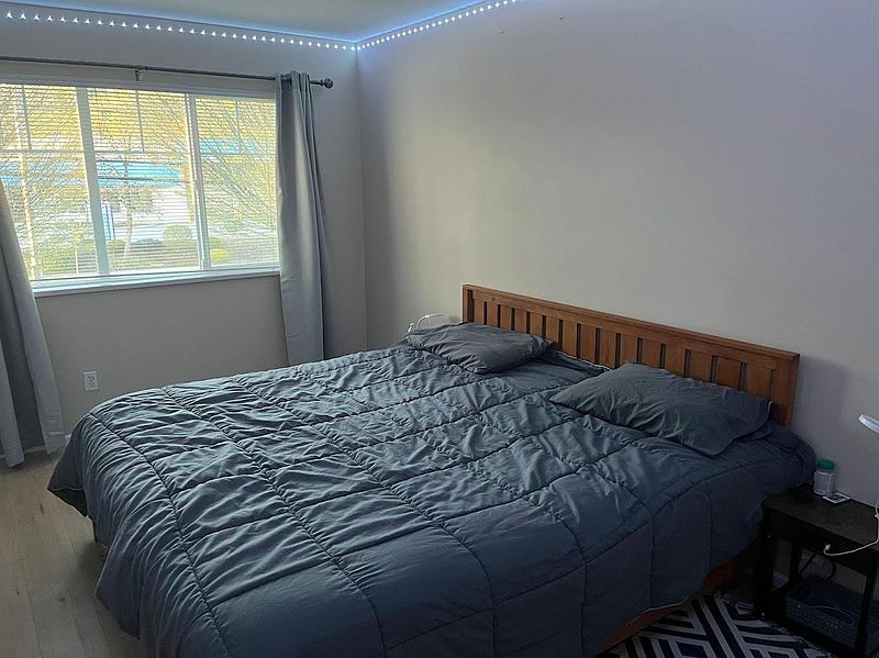 Surrey Townhouse for rent - 5 Bedrooms — photo 28
