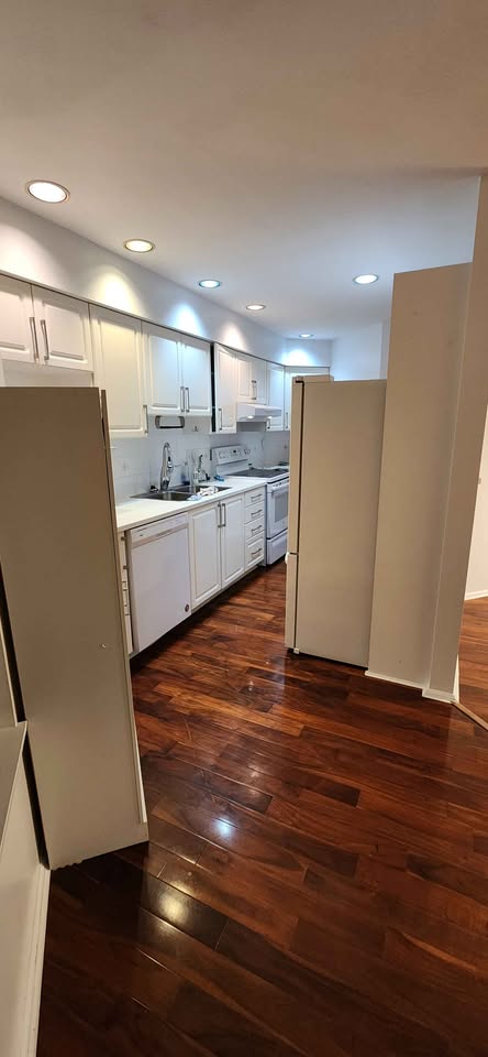 Spacious 2 Bed Townhouse for Rent in Surrey — photo 7