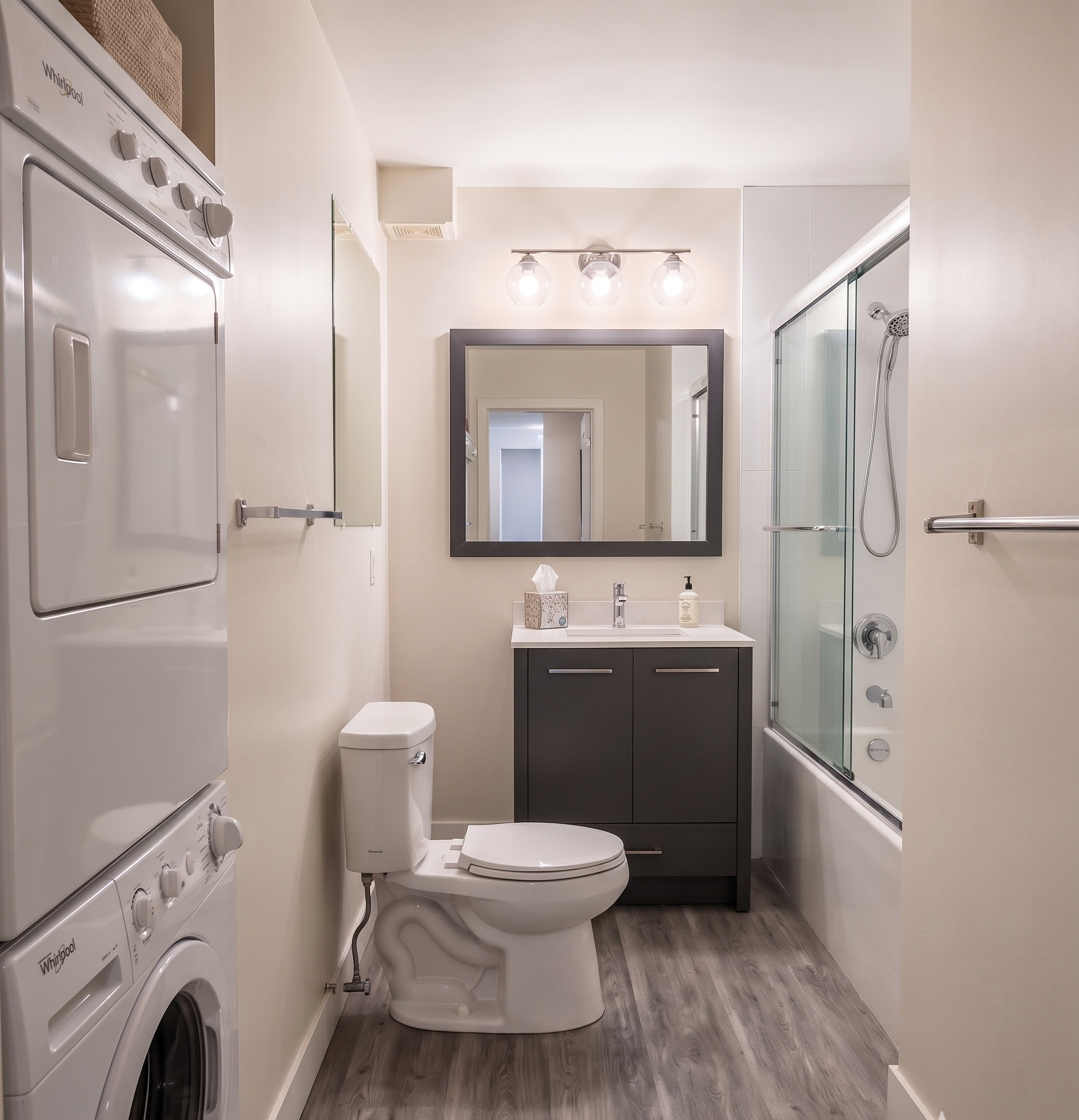 Blueridge, North Vancouver | 3BR/2BA Suite | Near CapU — photo 8