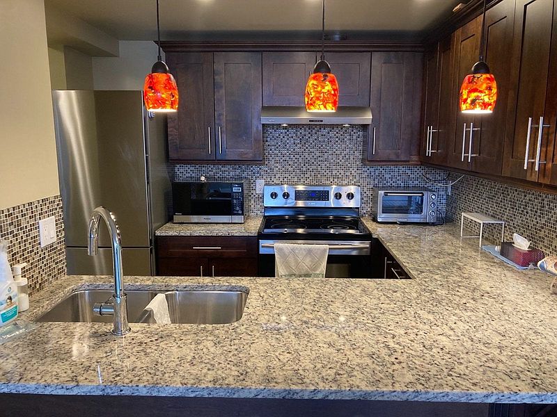 Burnaby Condominimum for rent - 2 Bedrooms — photo 31