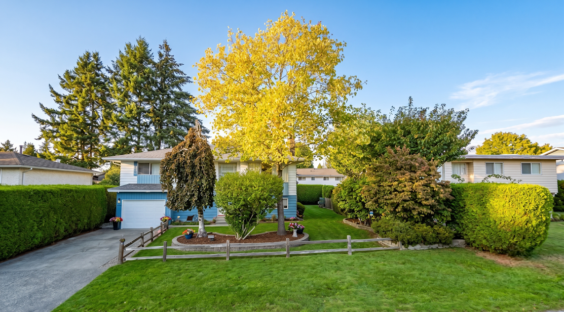 11757 72a Ave, Delta | 3 BD / 1 BA | House in Delta