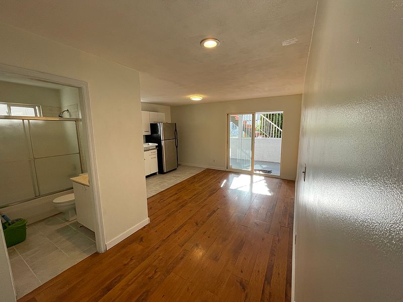 New Westminster Apartment for rent - 2 Bedrooms — photo 4