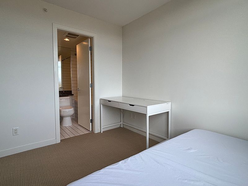 Vancouver Apartment for rent - 2 Bedrooms — photo 10