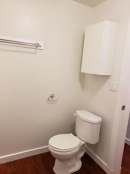 New Westminster House for rent - 2 Bedrooms — photo 6