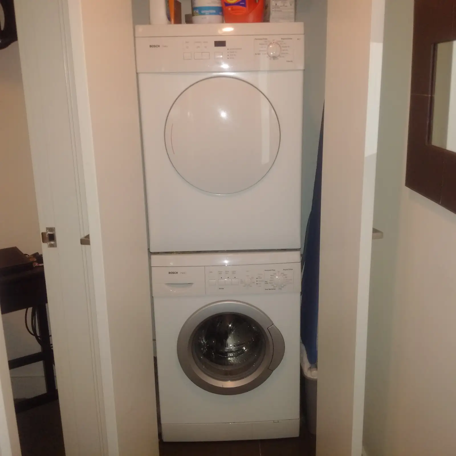 1168 Richards St, Vancouver | 1BR+Den/2BA Furnished Townhouse — photo 10