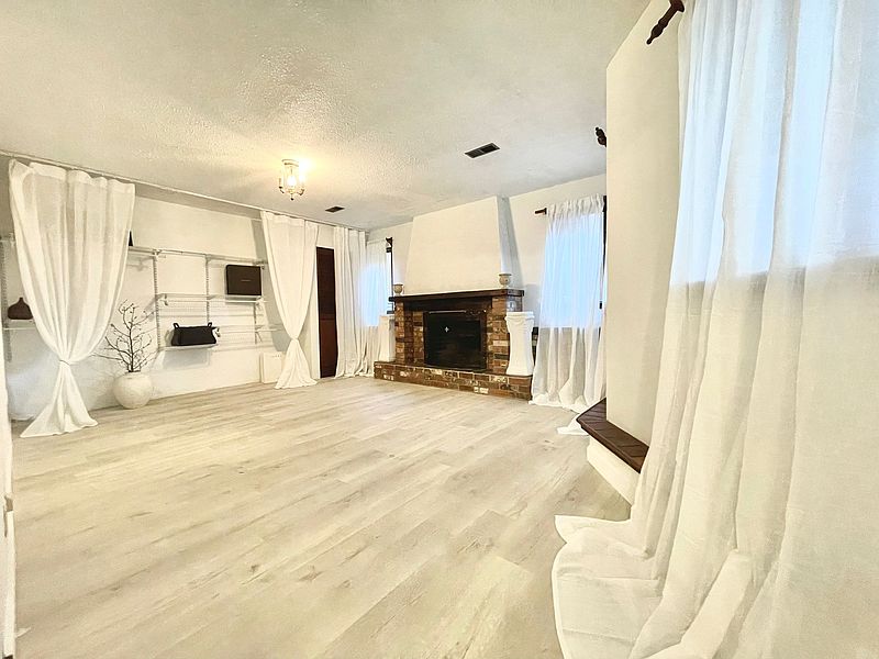 Burnaby Apartment for rent - 3 Bedrooms — photo 3