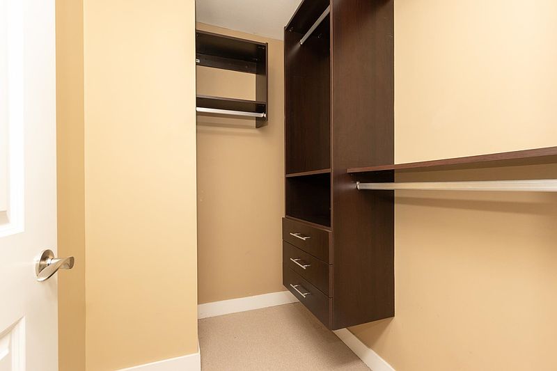 Burnaby Townhouse for rent - 2 Bedrooms — photo 17