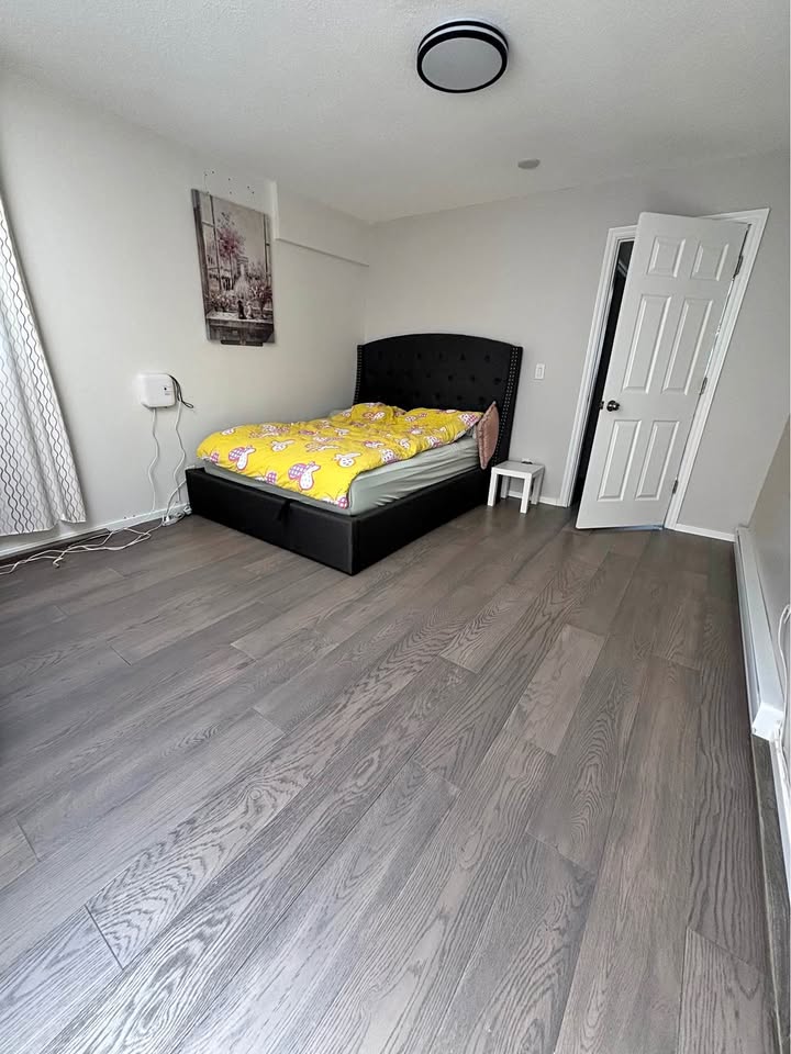 Furnished Room for Rent - Steps from Beach in White Rock