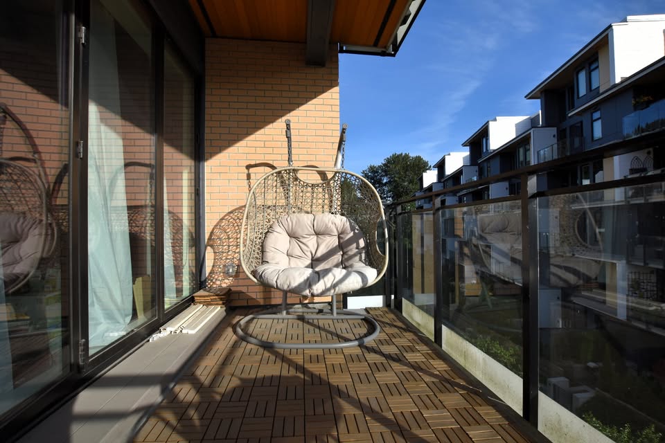 Spacious 2 Bed, 2 Bath Apartment for Rent in New Westminster — photo 10