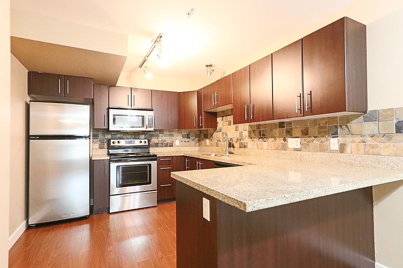 Burnaby Townhouse for rent - 1 Bedroom — photo 4