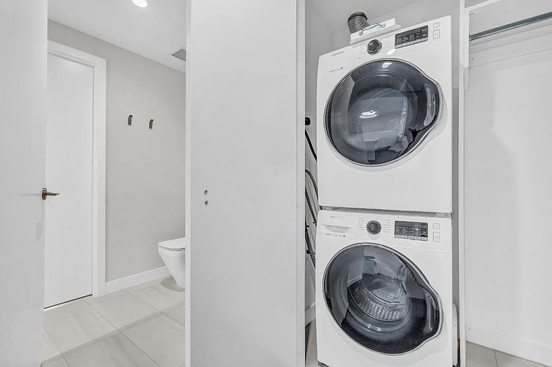 Burnaby Condominimum for rent - 1 Bedroom — photo 16