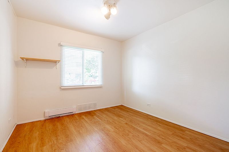 Vancouver Apartment for rent - 2 Bedrooms — photo 16