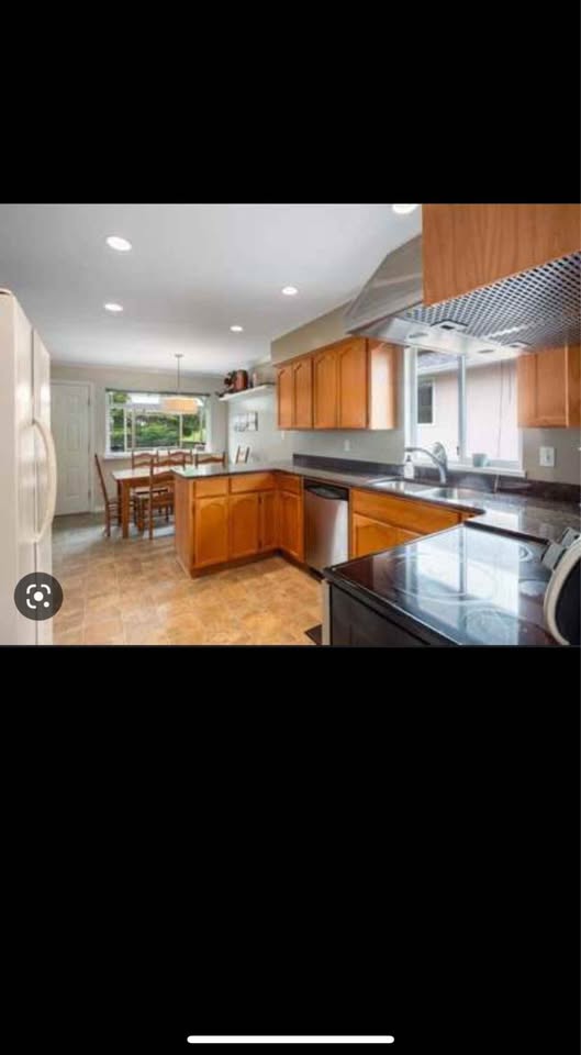 Cozy 1 Bed 1 Bath House in Surrey — photo 6