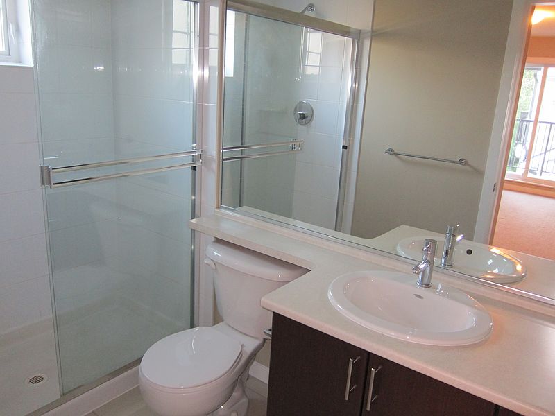 Surrey Townhouse for rent - 2 Bedrooms — photo 4