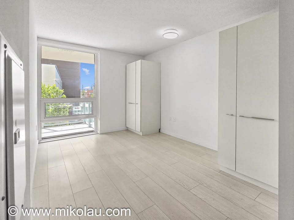 Spacious 2 Bed Apartment in Vancouver for Rent — photo 13