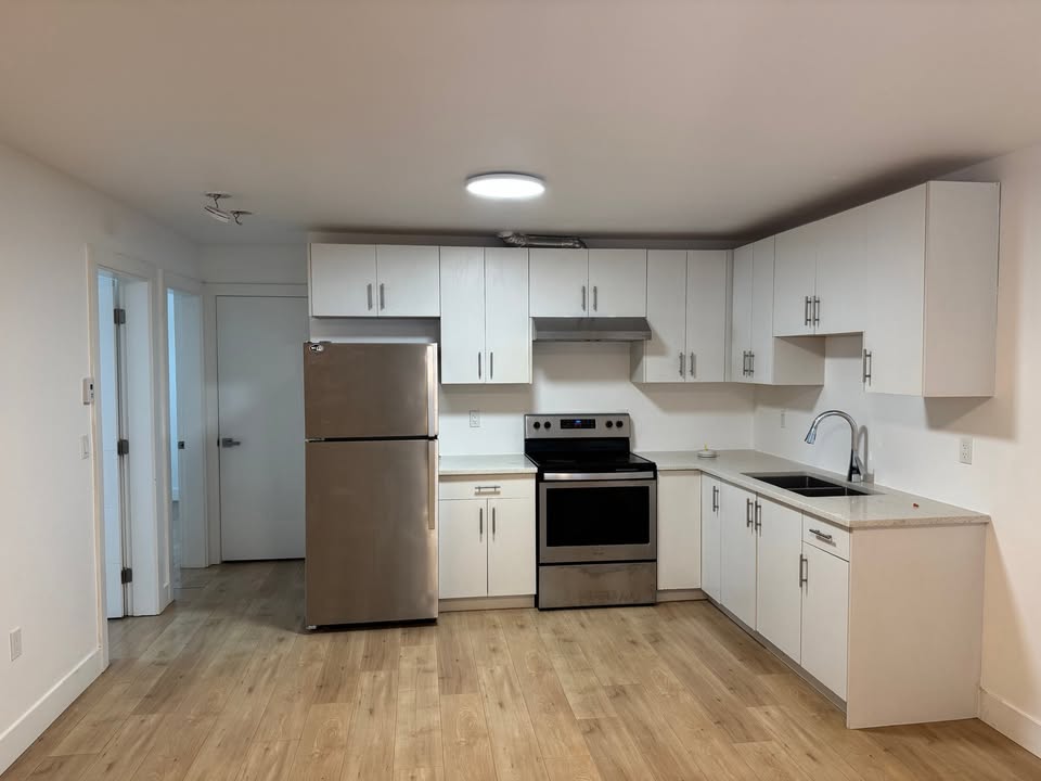 Cozy 2-Bedroom House for Rent in Surrey — photo 6