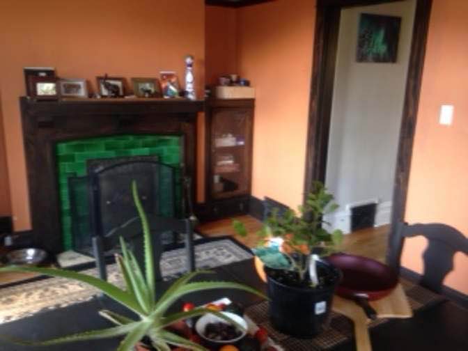 Bright Private Room in Heritage Vancouver House — photo 8