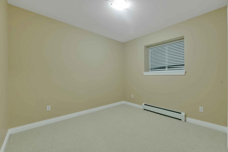 3 Beds, 2 Baths House for Rent in Abbotsford — photo 6