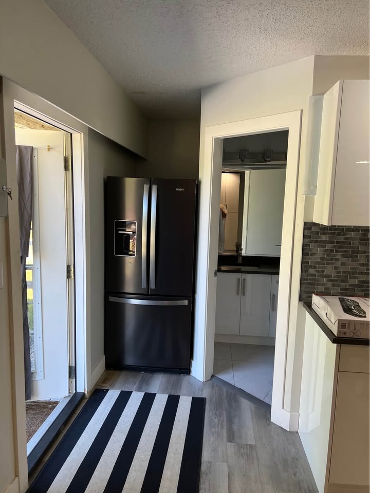 Charming Studio Apartment for Rent in Surrey — photo 4