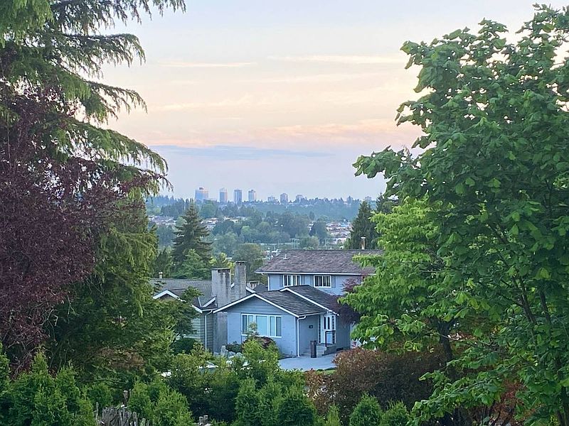 Burnaby Apartment for rent - 3 Bedrooms — photo 27
