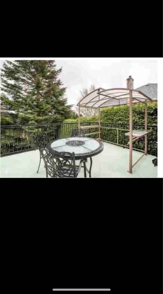 Cozy 1 Bed 1 Bath House in Surrey — photo 8