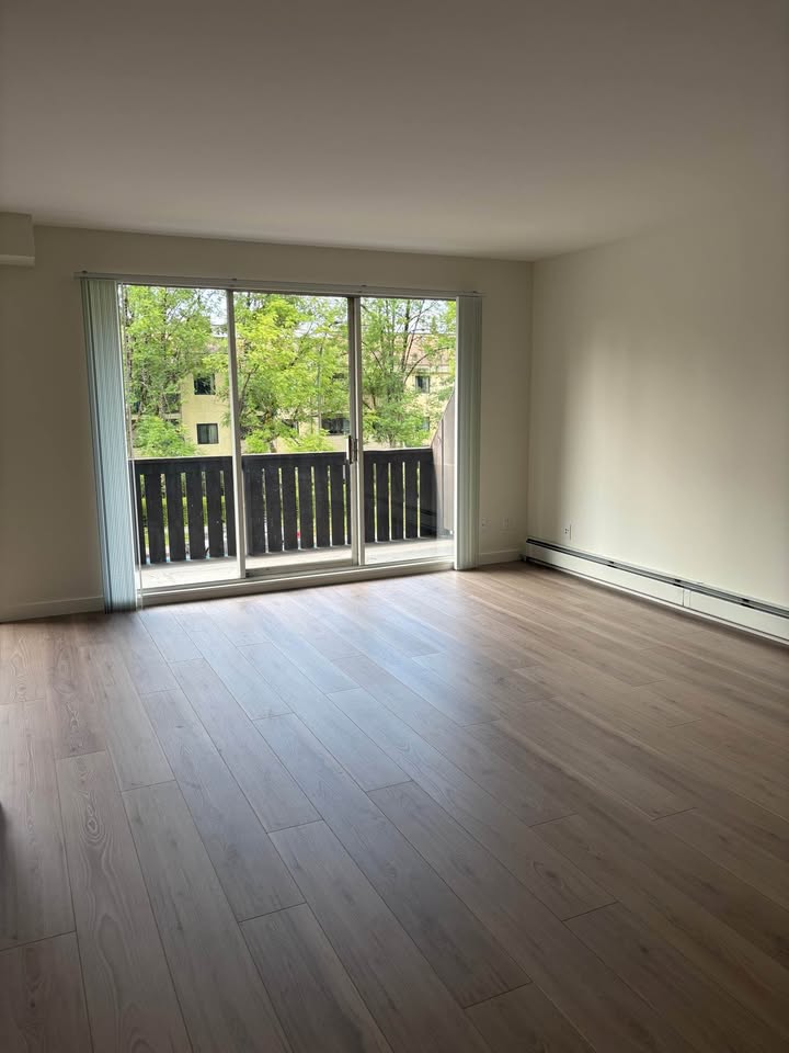 Renovated 2 Bed Apartment for Rent in North Van in North Vancouver — photo 5