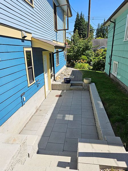 New Westminster House for rent - 2 Bedrooms — photo 8