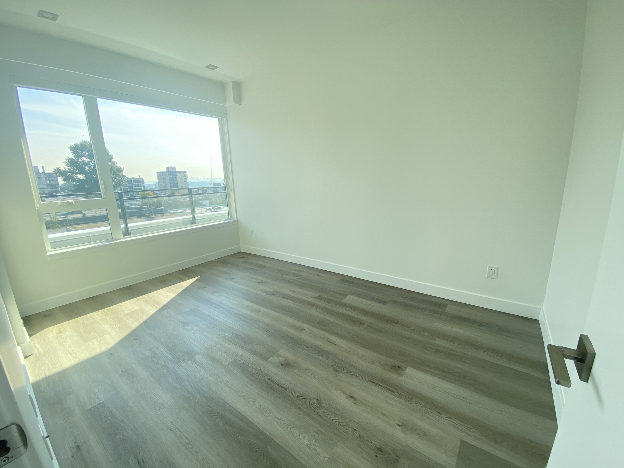 4500 CAD in North Vancouver — photo 14