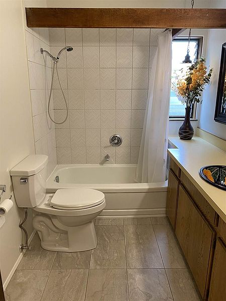 Vancouver Apartment for rent - 2 Bedrooms — photo 4