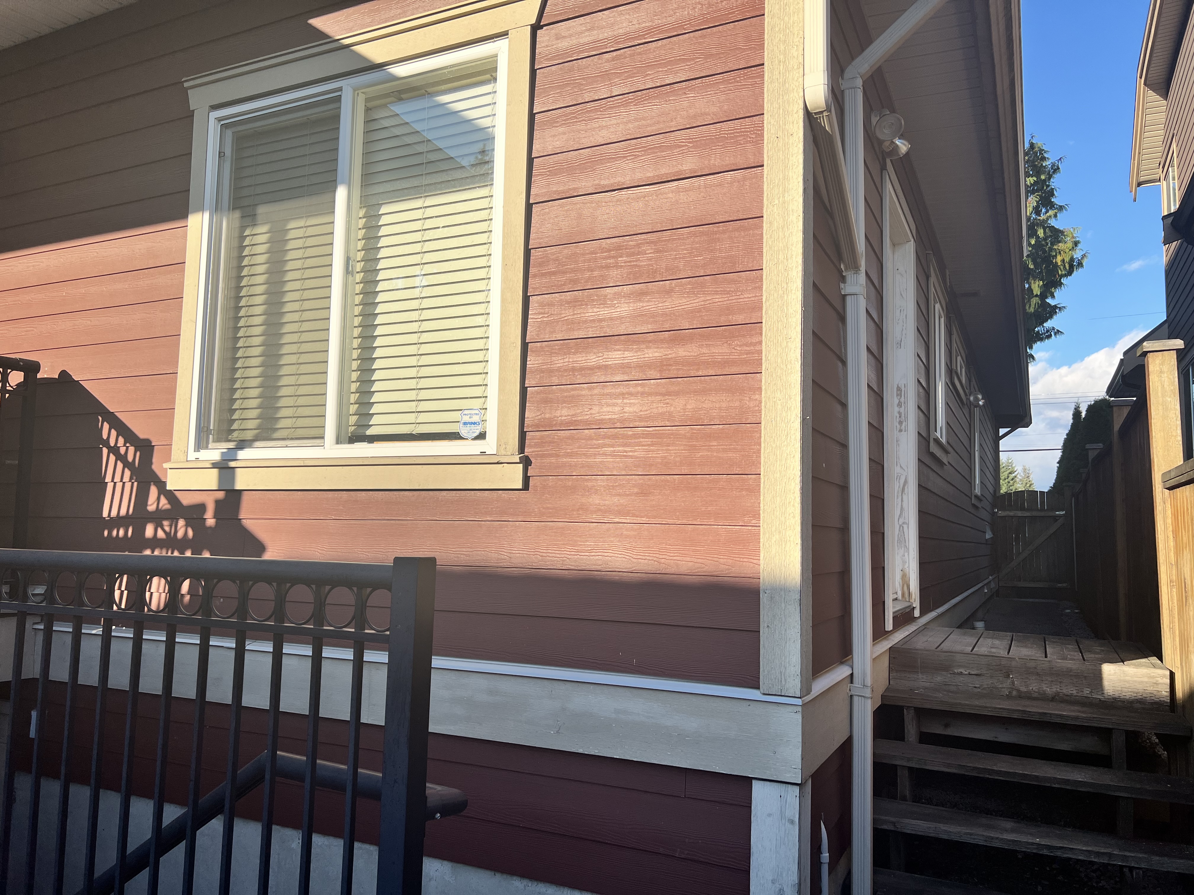 Private ground level 1 bedroom 1 bath in Burnaby — photo 8