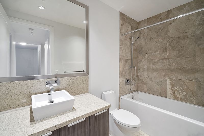 Vancouver Apartment for rent - 2 Bedrooms — photo 4