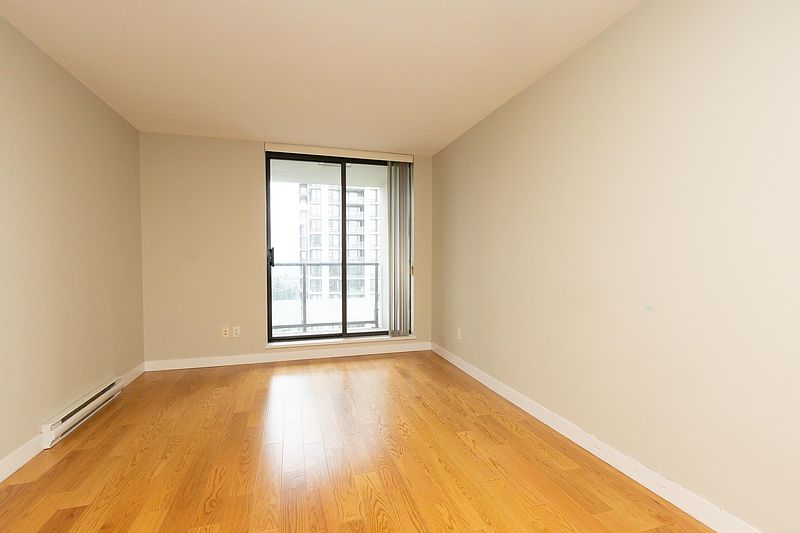 Burnaby Condominimum for rent - 2 Bedrooms — photo 17