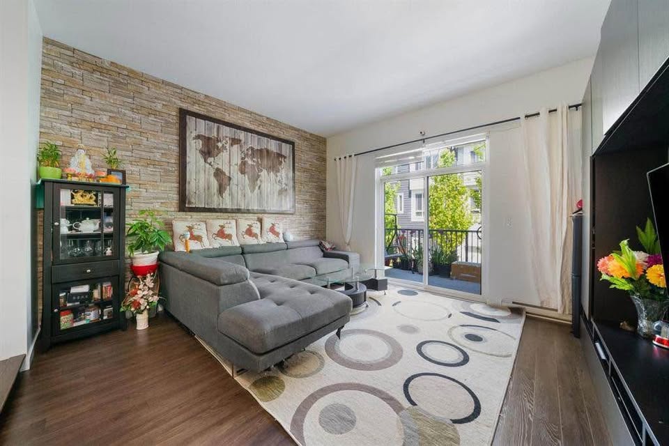 Spacious 4 Bedroom Townhouse in Surrey — photo 6